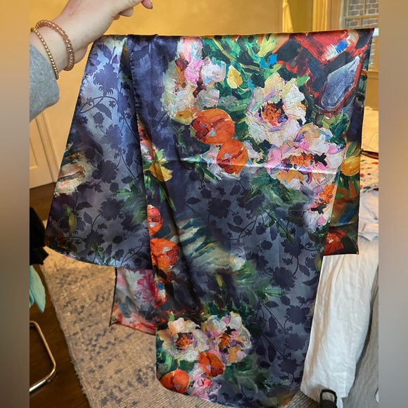 2-Sided Print Scarf - Picture 3 of 3